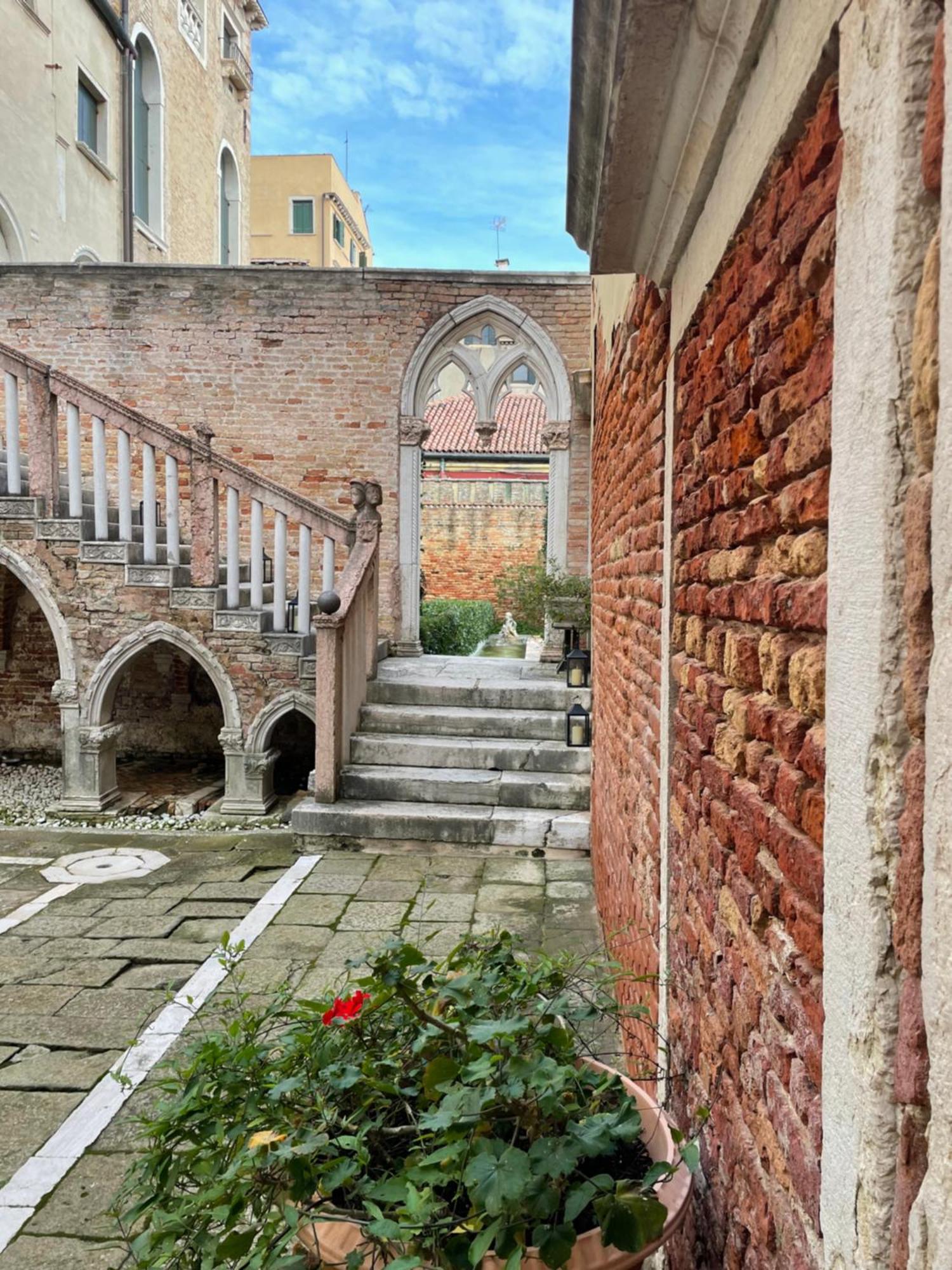 אפרטהוטל ונציה Palazzo Contarini Della Porta Di Ferro מראה חיצוני תמונה