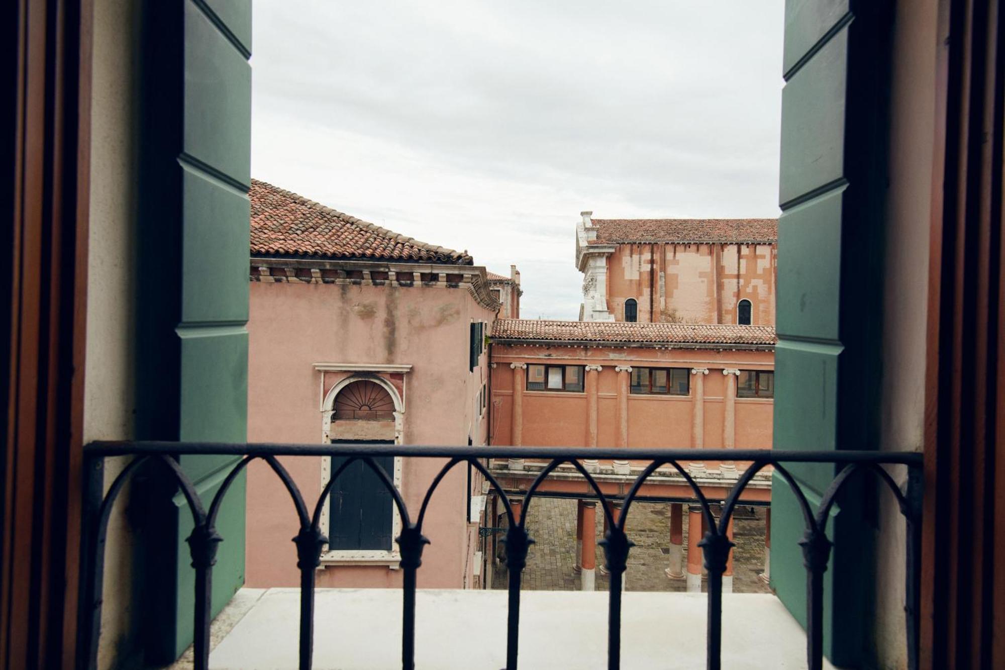 אפרטהוטל ונציה Palazzo Contarini Della Porta Di Ferro מראה חיצוני תמונה
